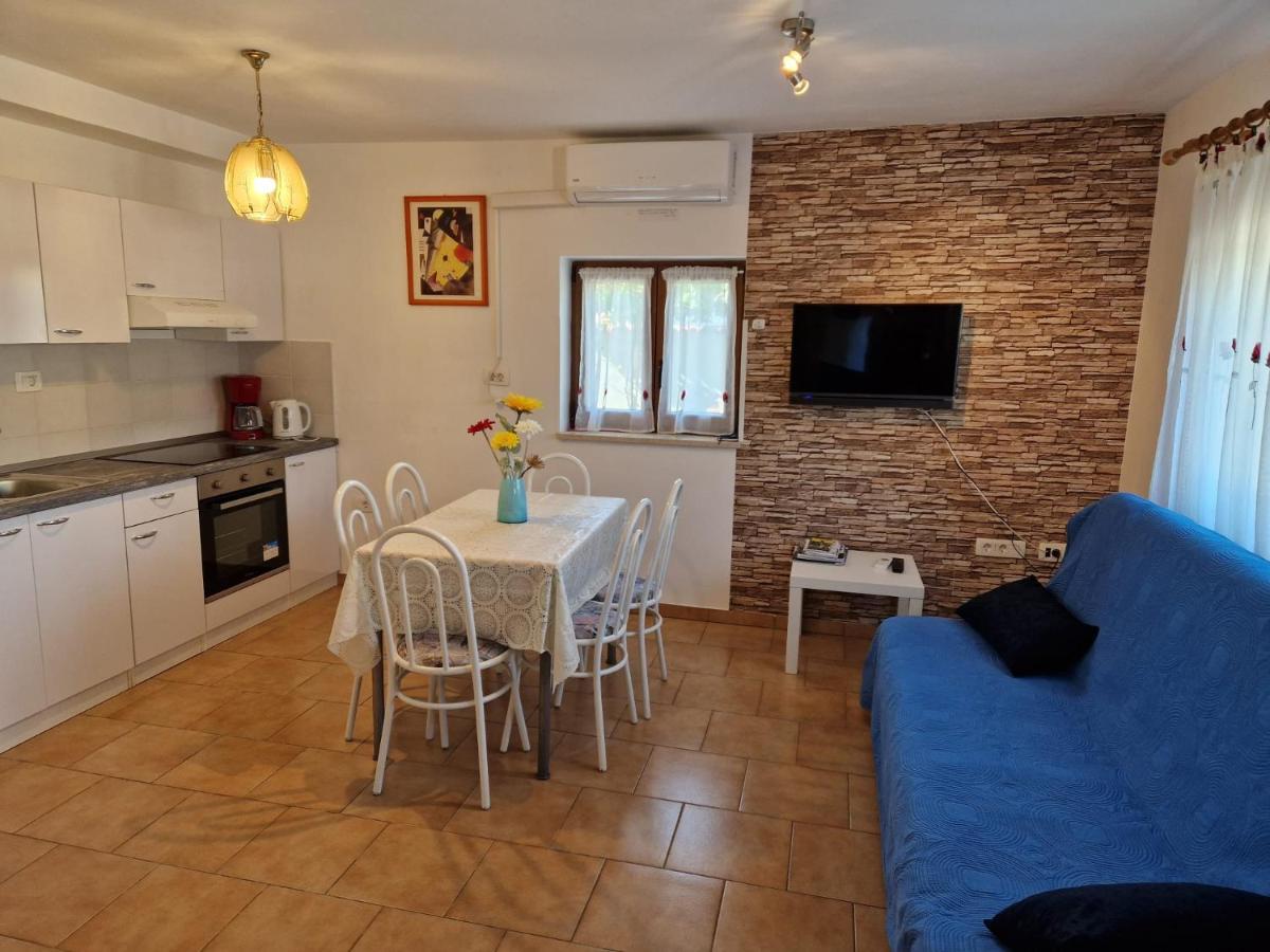 Apartman Aja Каштелир Экстерьер фото