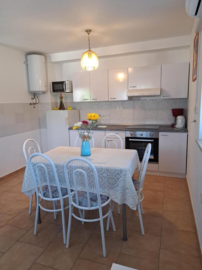 Apartman Aja Каштелир Экстерьер фото